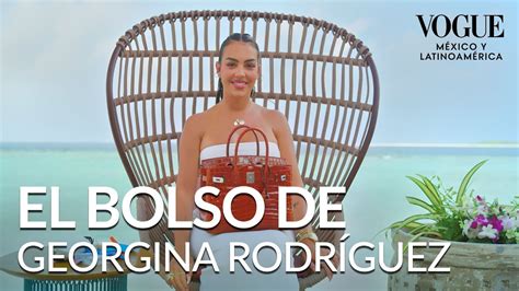 Georgina Rodríguez muestra lo que trae su bolso todo terreno.